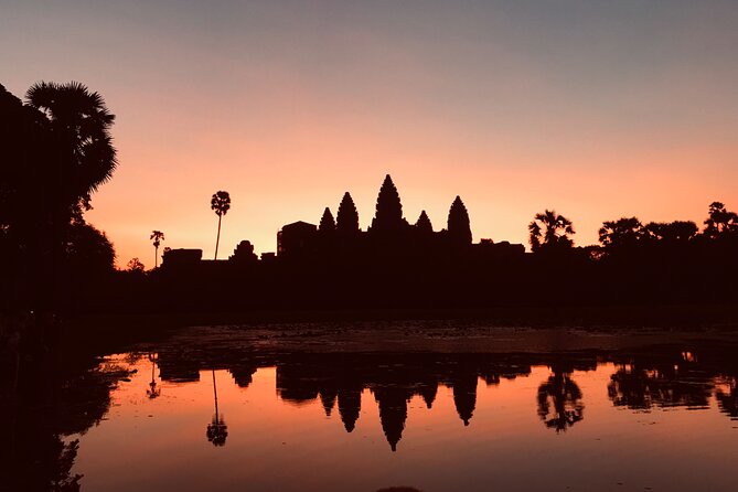 1 Day | Angkor Wat Sunrise & Hidden Temples Tour - Roluos Temples: A Smaller Window Into the Khmer Capital Years