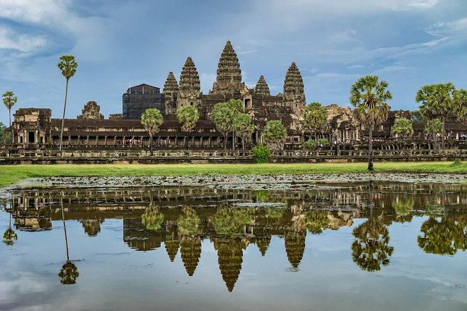 1 Day Discover Angkor Wat Sunrise Private Tour - Angkor Wat at first light: what you should aim to do