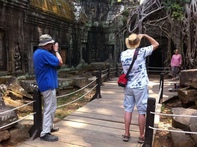 1-Day private Angkor Temple Tour from Siem Reap - Dress code and practical comfort: the small things that save the day