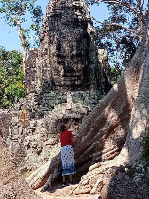 1-Day private Angkor Temple Tour from Siem Reap - Entering Angkor Wat like you actually understand it
