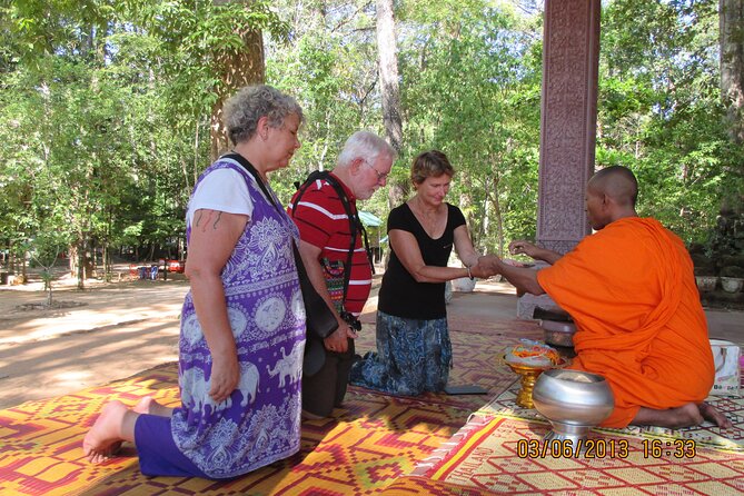 1-Day private Angkor Temple Tour with Sun Rise by Tuk Tuk from Siem Reap - Angkor Thom South Gate to Bayon: the city entrance vibe (South Gate 30 min + Bayon 1 hr)
