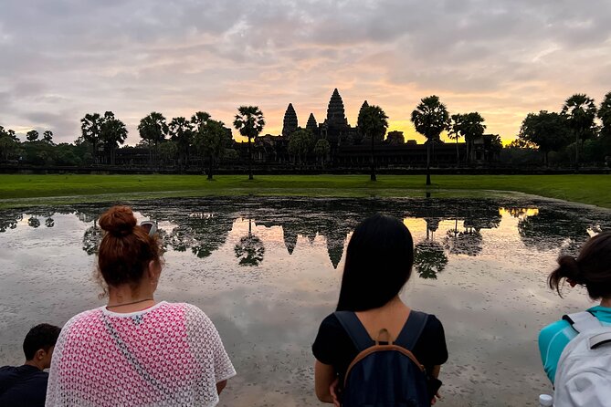 2-Day Angkor Wat and Banteay Srei with Countryside Exploration - Day 2 Starts at 8:00: Countryside Tempo and Temples With Space