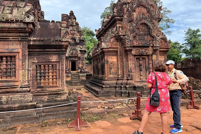 2-Day Angkor Wat and Banteay Srei with Countryside Exploration - Srah Srang Breakfast and a Local Meal Moment That Changes the Day