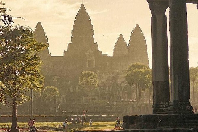 2-Day Best of Angkor Wat and Tonle Sap Lake Tour - Getting there smoothly: private pickup, timing, and how tours move