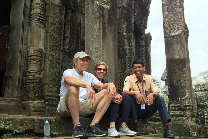 2-Day private Tours in Angkor Wat, Ta Prohm & Kampong Phluk Eco-tourism - Day 1 Countryside Rhythm: Ro Lous Market and Artisans Angkor