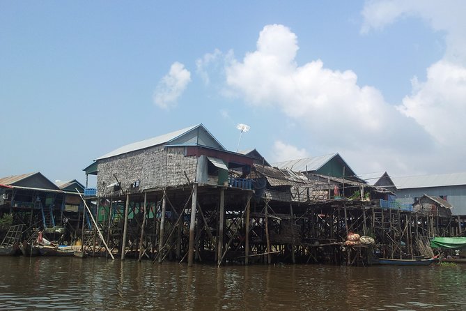 2 Day Temple Tour + Tonle Sap lake + Banteay Srie temple - Guides that make the difference: what to ask while you’re there