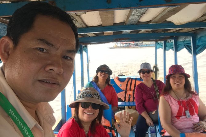 2-Day tour with sunrise - The guide + driver combo: what “private” really feels like