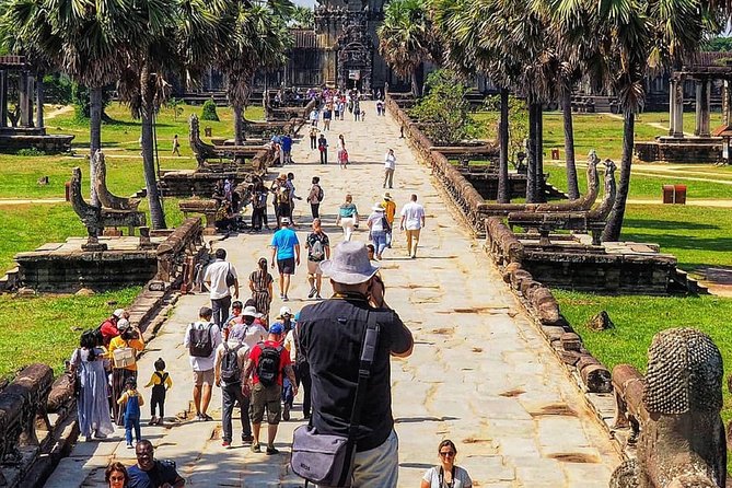2-Day Treasure of Angkor& The Jungle plus Bantey Srey and Beng Mealea temple - What guides do for you here (and why it matters)