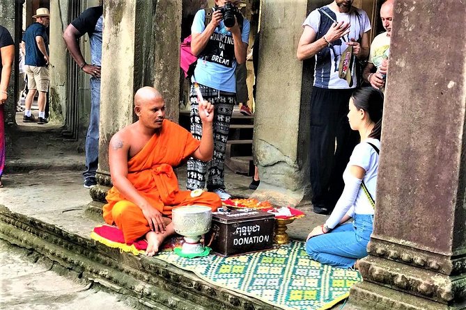2 Days Exclusive Temple Highlights with Sunset and Sunrise Tour - Dress code and the torch rule you can’t ignore