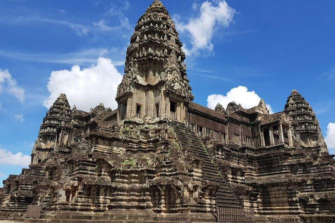 2-Days Private Tour in Angkor Sunrise, Banteay Srei and Beng Mealea Temple - Why the guide makes this feel like a real private experience