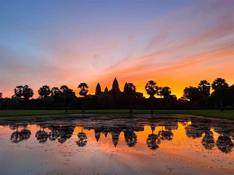 3-Day Angkor Wat Tour with Kulen Mountain & Floating Village - Day 1: Angkor Wat before the crowds, plus Ta Prohm’s roots and Bayon’s faces