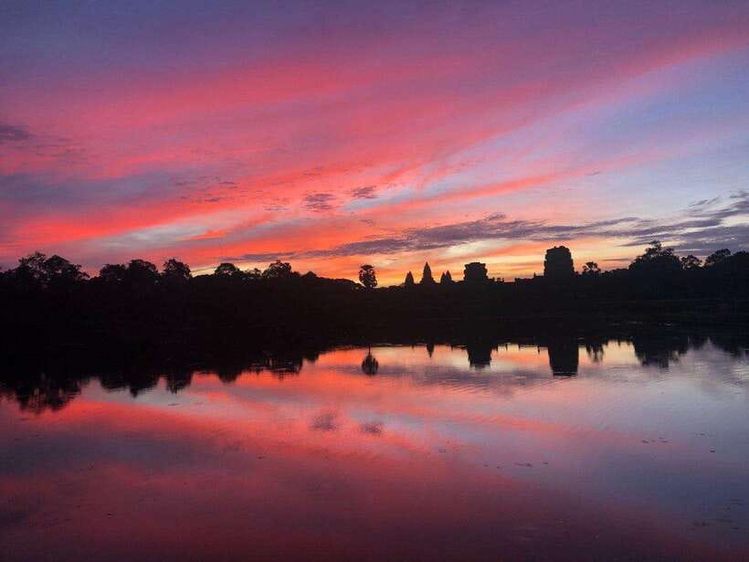 3-Day Exploring Angkor Wat & Siem Reap Highlights Tour. - Day 1: Angkor Wat Sunrise, Ta Prohm, Angkor Thom, Bayon