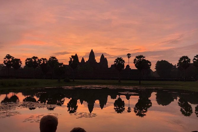 3 Days Siem Reap Explorer - Small Group - Sunrise at Angkor Wat: the early start and why it’s worth it