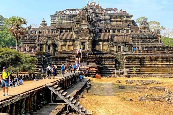 4-Day(Tour Angkor Temple Complex, Temple in the Jungle, Local people life Style) - Day 3: Ta Prohm’s trees, then Angkor Thom’s gates and Bayon faces