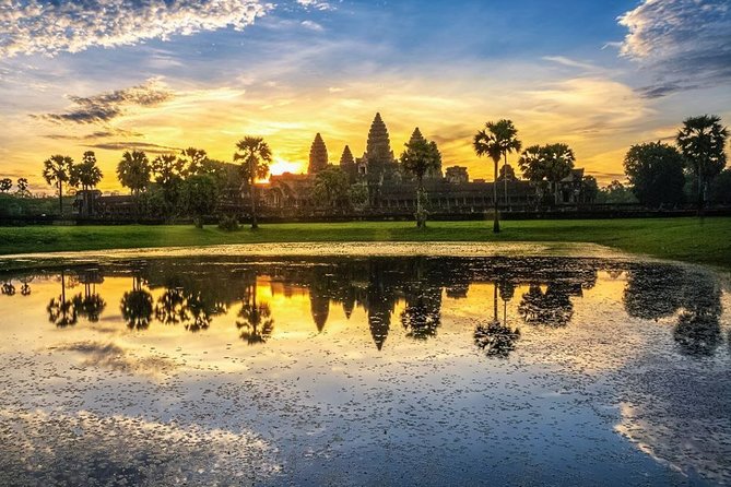 4-Day(Tour Angkor Temple Complex, Temple in the Jungle, Local people life Style) - Day 1: Angkor Wat, then brick temples and Tonle Sap life