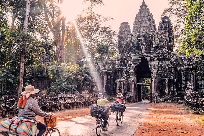4-Day Tour(The Amazing Face, Jungle of Temple & Holy Clay) - Your Guide and Comfort: Air-Conditioned Rides, Clear English, and Real Pacing
