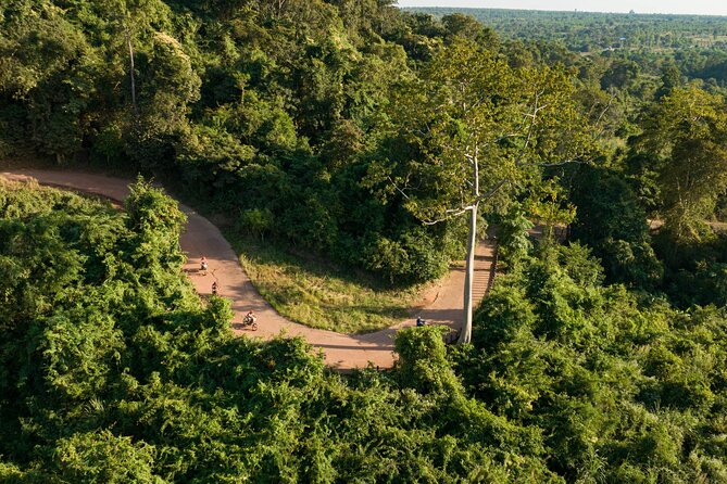 5 Days - Cambodia Ancient Trails & Jungle Temples - Riding back into Siem Reap: Village breakfast and an ancient trail