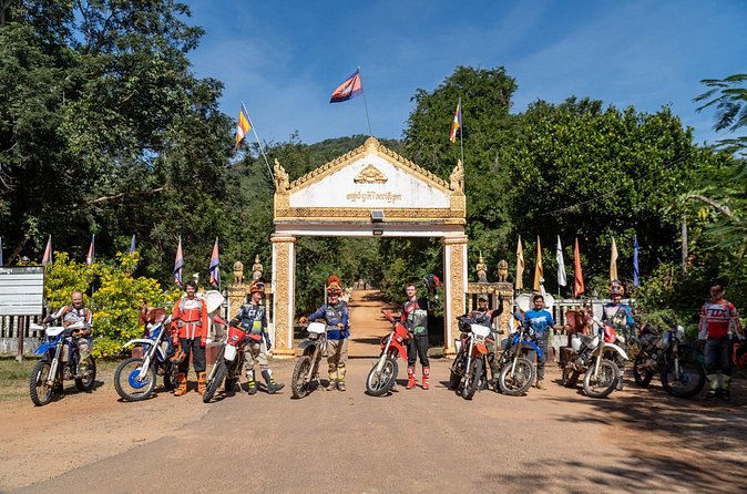 5 Days - Cambodia Ancient Trails & Jungle Temples - Gear, bikes, and the guide team that make it work