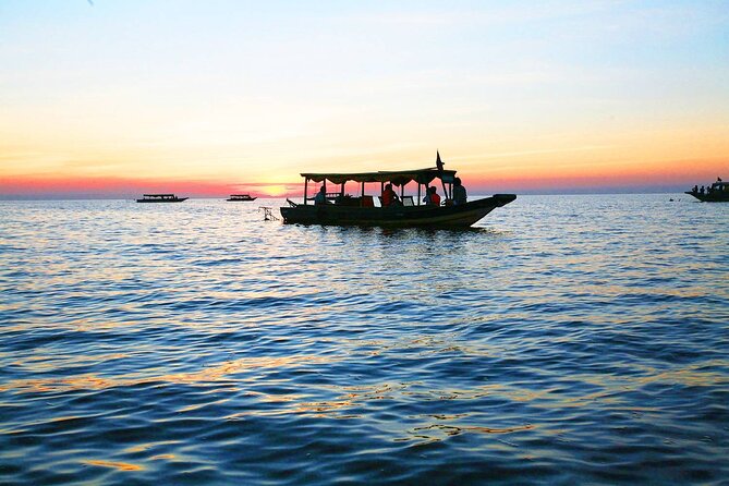 6-Day Private Cambodia Tour to Angkor Wat in Siem Reap and Phnom Penh - Sunrise Angkor Wat plus Banteay Srei: early starts, big payoff