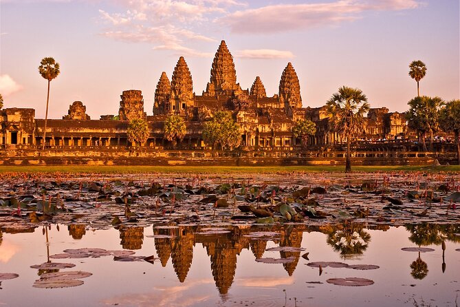 6-Day Private Cambodia Tour to Angkor Wat in Siem Reap and Phnom Penh - Phnom Penh with weight and meaning: Royal Palace to genocide memorials