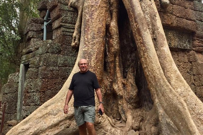 A Day Angkor Wat Sunrise Tour, Ta Prohm & Hidden Gems Beng Mealea - Banteay Srei and Beng Mealea: carvings and jungle temple contrast
