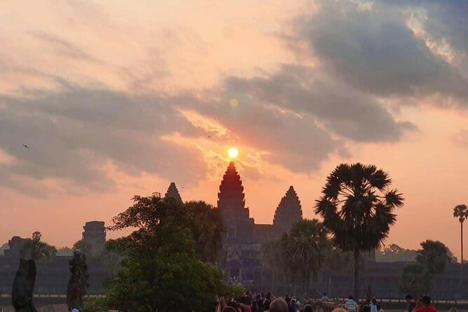 A Day Tour to Magnificent Angkor - Why this reverse-order Angkor plan feels calmer