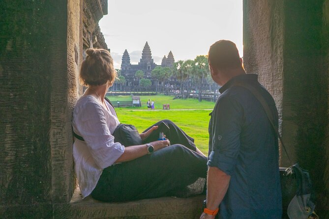 Angkor Adventure Vespa Tour / Tuk Tuk or Car - Stop 5: Returning to Angkor Wat for Another Angle