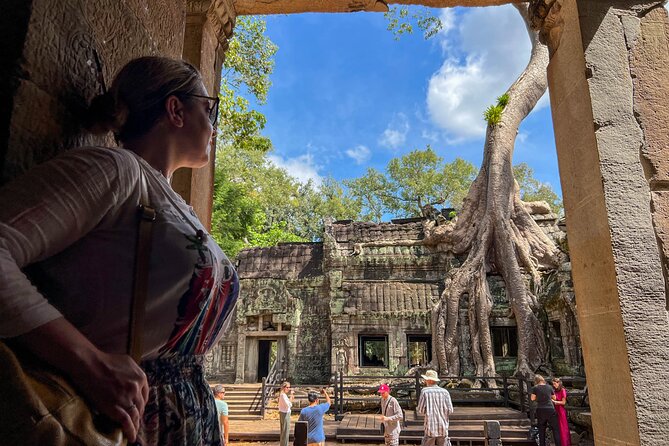 Angkor Highlight Sunrise Guided Tour & Banteay Srei Temple - Banteay Srei: the pink stone temple you’ll actually remember