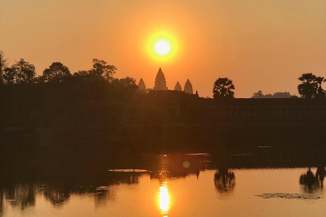 Angkor Jeep Tour with Sunset & Sunrise - Day 2 at 4:30 am: Angkor Wat sunrise before the crowd surge