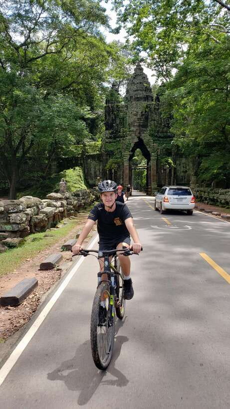Angkor Jungle Biking Adventure Private Cycling Tour - Lunch in Angkor Park: What to Expect (and How to Budget)