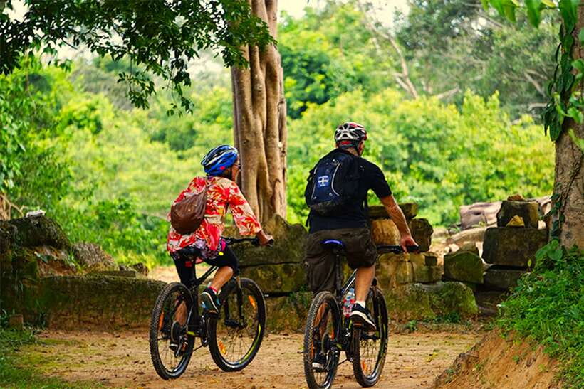 Angkor Jungle Biking Adventure Private Cycling Tour - Victory Gate, Angkor Thom, and Bayon: Getting the Royal Layout Feeling