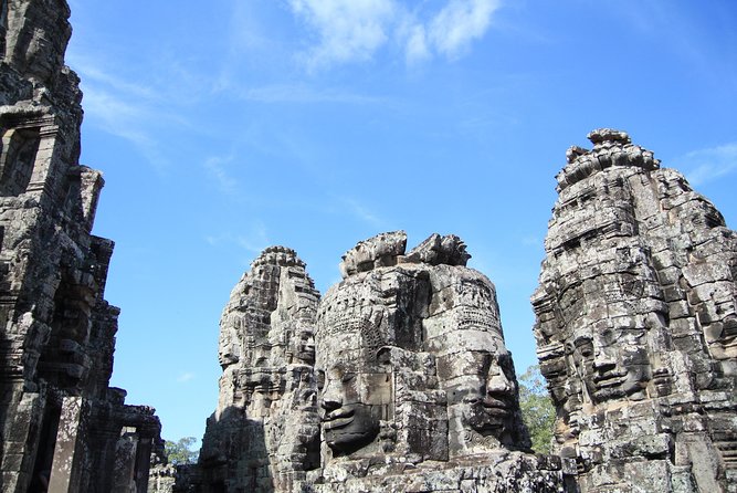 Angkor’s Finest Examples in Brief - Angkor Wat in the afternoon: symmetry, west-facing drama, sunset outside
