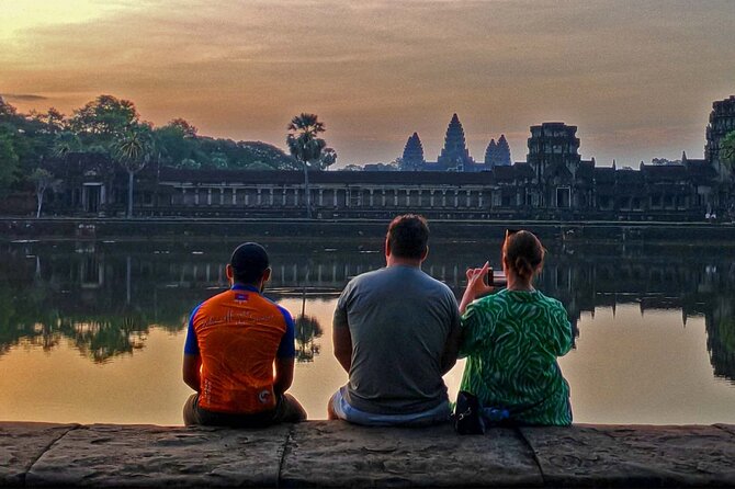 Angkor Sunrise Bike Tour - Breakfast & Lunch included - Key highlights you’ll notice right away