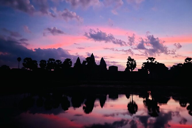 Angkor Sunrise tours with Benteay Srei and Bengmealea Landmine, - Beng Mealea: Green sandstone ruins and a 40 km ride out