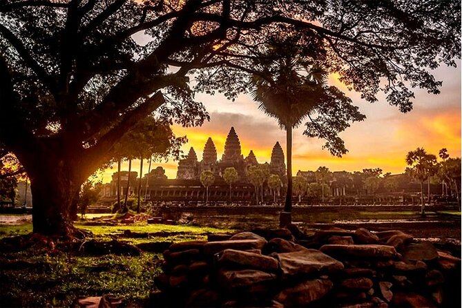 Angkor Temple Sunrise Half Day Tour - Sunrise Angkor Wat at about 5:00 AM