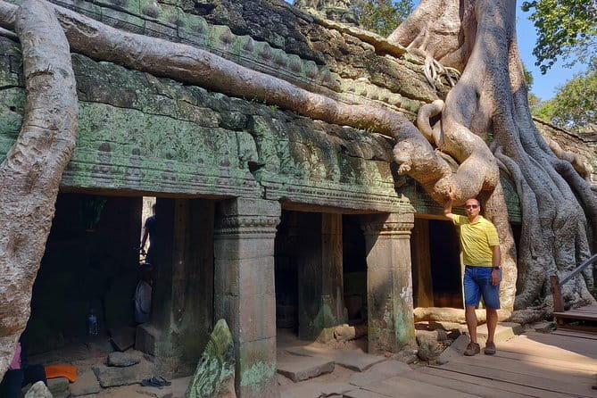 Angkor Temple Tour with Sunset - Small Group - Phnom Bakheng sunset: the reason this tour exists