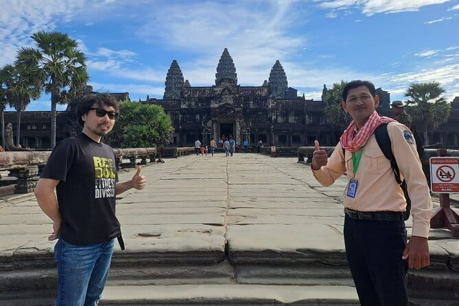 Angkor Temple Tour with Sunset - Small Group - Stop 1: Angkor Wat, your anchor point for understanding Angkor