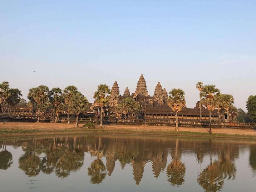 Angkor Temples Highlights Tour: 2 Days with Sunrise - How the Tour Works: Jeep, Car, and the Value of a Real Guide