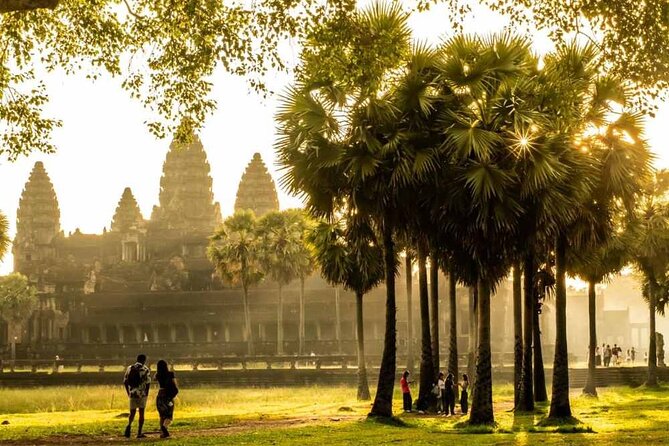 Angkor Thom Ta Prohm and Sunset in Angkor Wat Golden Hour Tour - Key Things That Make This Tour Worth Your Time