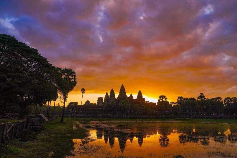 Angkor Wat 1 Day with Sunrise Combined tour with (Tuk Tuk) - Why the 4:45 Sunrise Matters at Angkor Wat