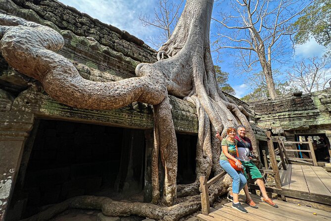 Angkor Wat 5-Day Guided Tour & Preah Vihear - Day 4: Kampong Phluk floating village and Beng Mealea’s jungle ruin