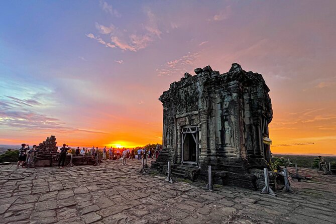 Angkor Wat 5-Day Guided Tour & Preah Vihear - Day 2: Kulen National Park, Banteay Srei, and Banteay Samre