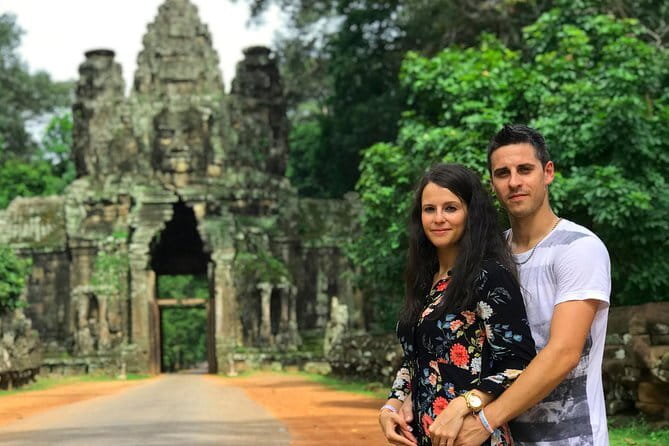 Angkor Wat & Banteay Srei 1-Day Tour - Angkor Wat before the rush: scale, carvings, and legends in plain language