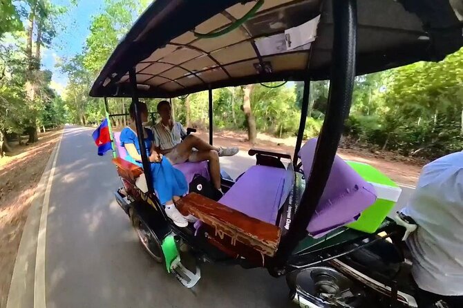 Angkor Wat by Private guide tours - Morning start: Angkor Thom and the quiet village walk