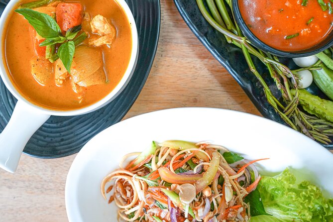 Angkor Wat Experience Temple Pass and Siem Reap Food Tour - The sunset food tour: lotus fields, rice paddies, and a picnic dinner
