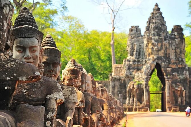 Angkor Wat full Day 'Small Group with sunset & Tour Guide - Ta Keo: the unfinished pyramid with a harsher silhouette