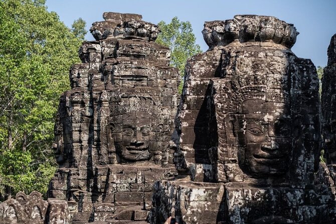 Angkor Wat full Day 'Small Group with sunset & Tour Guide - Phnom Bakheng at sunset: great views, mixed expectations
