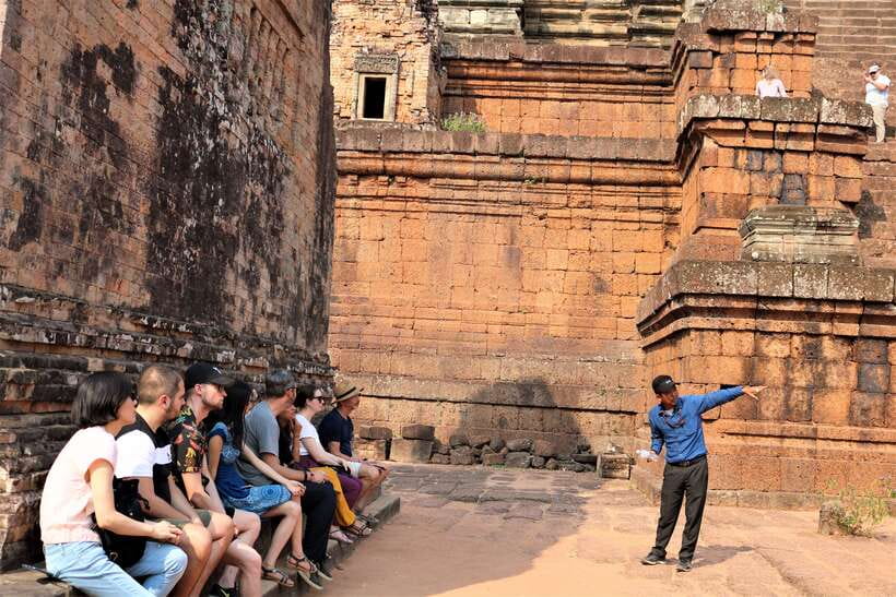Angkor Wat: Full-Day Temples Small Group Tour - Angkor Wat with a guide: what to look for during your 2-hour orientation