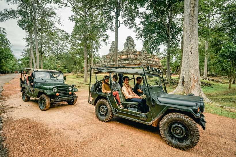 Angkor Wat: Guided Jeep Tour Inclusive lunch at local house - Snack break and lunch at a local house in a quieter corner