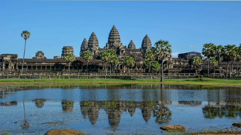 Angkor Wat Guided Sunrise Tour - The rhythm of the day: sunrise, breakfast, then temples again